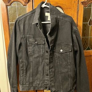 Black denim jacket large